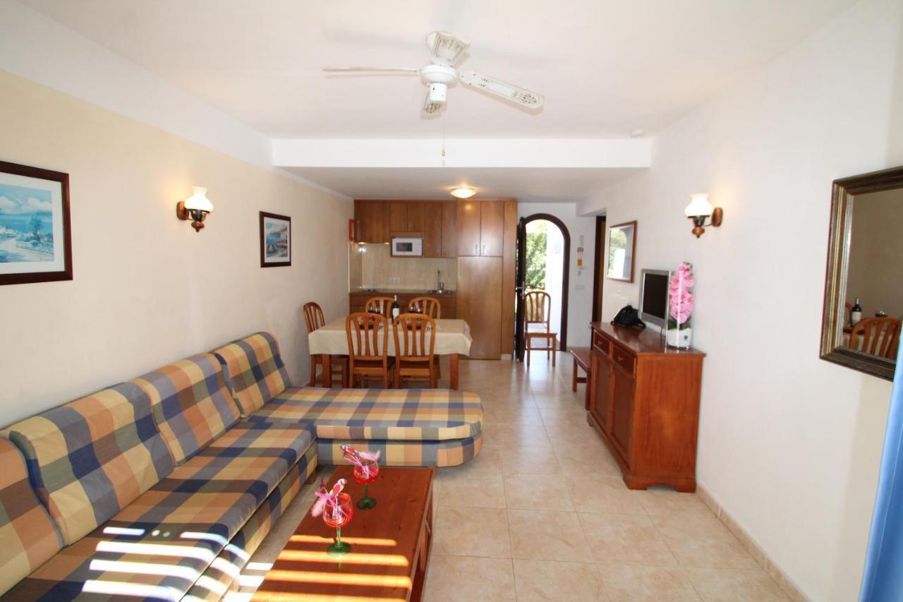 Apartaments Talayot Cala'N Blanes  Kültér fotó