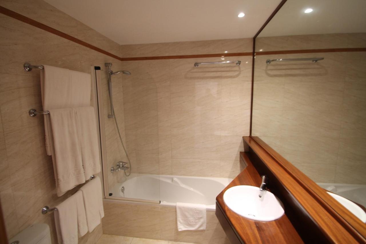 Apartaments Talayot Cala'N Blanes  Kültér fotó