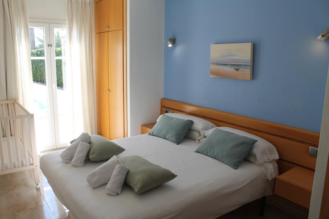 Apartaments Talayot Cala'N Blanes  Kültér fotó